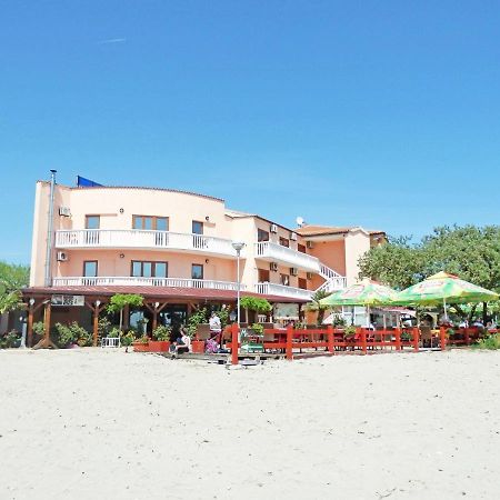 Apartments Real - 10 M From Sea Medulin Exterior foto