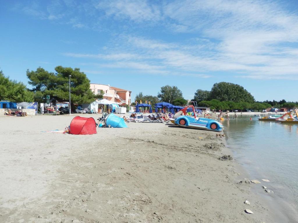 Apartments Real - 10 M From Sea Medulin Exterior foto